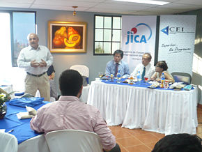 Seminar participants who have returned home present their experiences from FOODEX, at the Center for Export and Investment, Nicaragua.