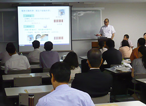 An exchange is held with eight local companies at the Osaka Chamber of Commerce and Industry on June 27.