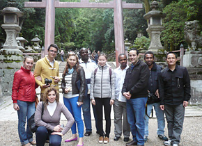 seminar participants learned about Japanese history through trips to Nara, Kasuga Grand Shrine and Todaiji Temple, as part of the “Japanese culture appreciation” program by the Rekishi Kaido Promotional Council.”