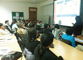 Holding seminars for SMEs