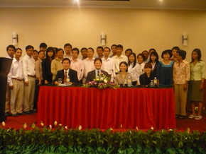 A public seminar in Cambodia. Fifteen people from public organizations and 25 from private enterprises took part.