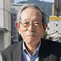 池内祥晴 氏