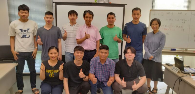 研修担当者の荒木、佐賀が語るベトナム人リーダー育成研修の魅力