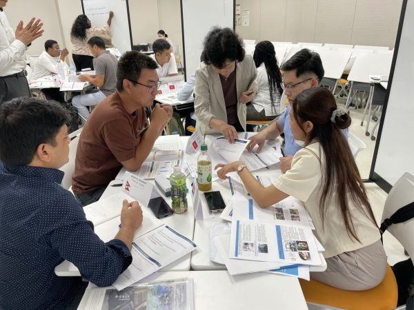 最終日のまとめのディスカッション中